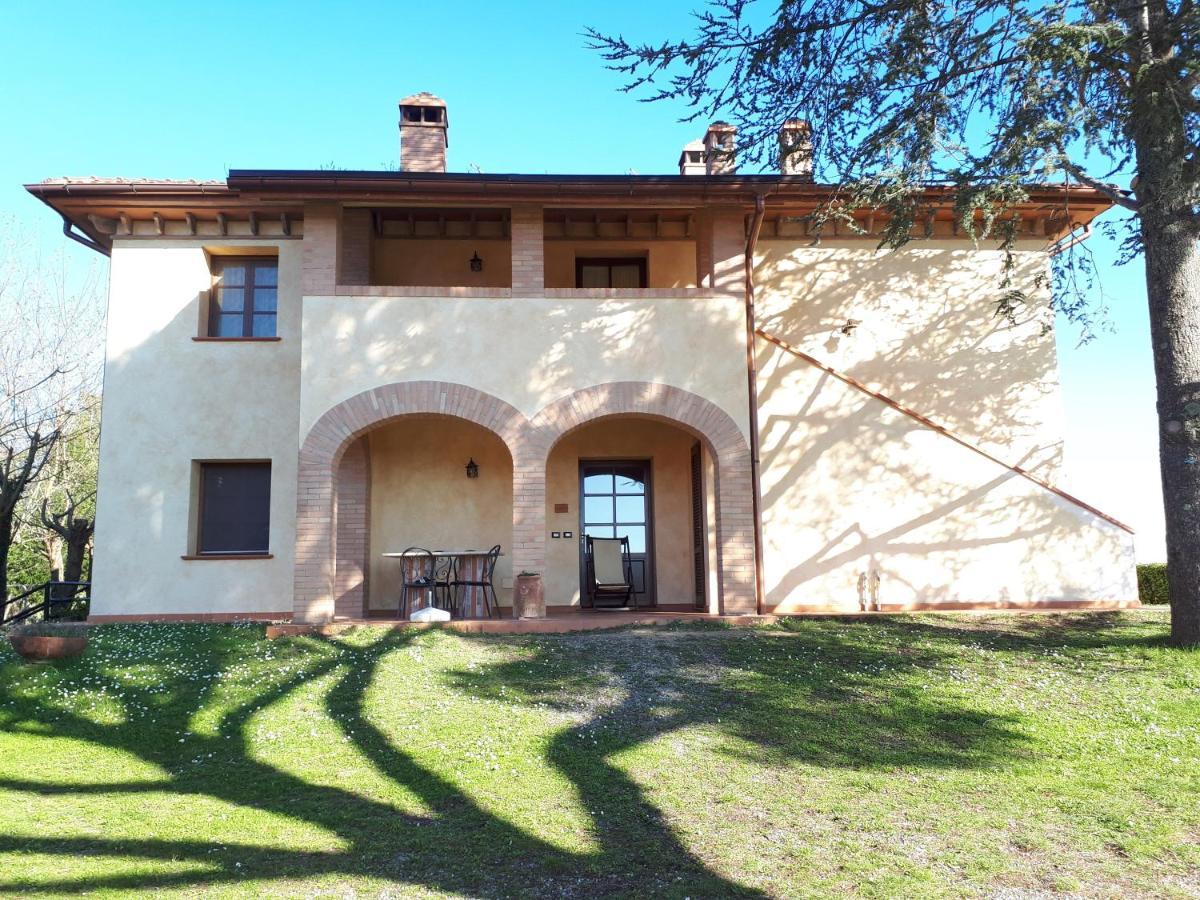Agriturismo Montemari Villa Palaia Exterior photo